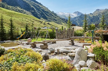 Hotel Alpenhof