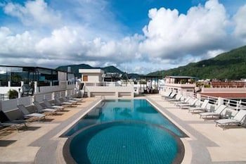 Ashlee Plaza Patong Hotel & Spa