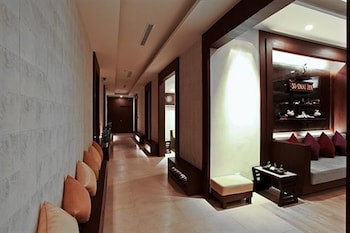 Ashlee Plaza Patong Hotel & Spa