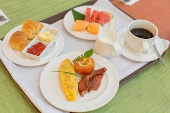 Ashlee Plaza Patong Hotel & Spa