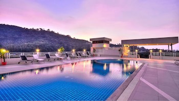 Ashlee Plaza Patong Hotel & Spa