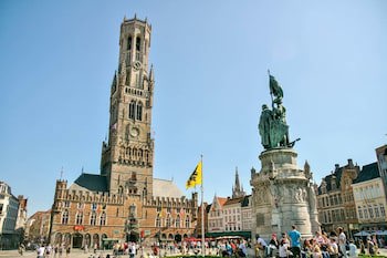 Hotel Lodewijk Van Male