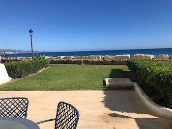 Coral Beach Aparthotel
