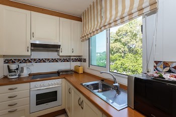 Coral Beach Aparthotel