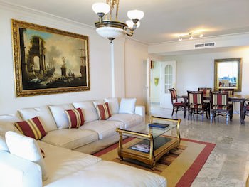 Coral Beach Aparthotel