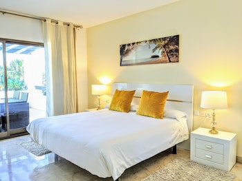 Coral Beach Aparthotel
