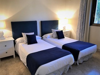 Coral Beach Aparthotel