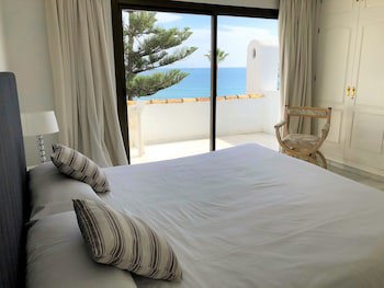 Coral Beach Aparthotel