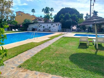 Coral Beach Aparthotel