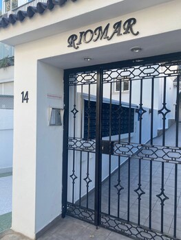 Coral Beach Aparthotel
