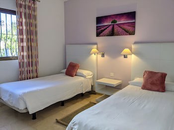 Coral Beach Aparthotel