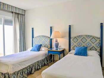 Coral Beach Aparthotel