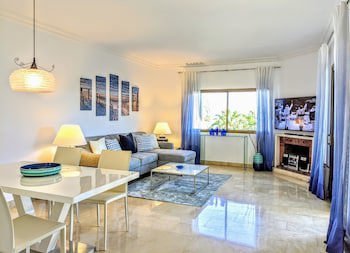 Coral Beach Aparthotel