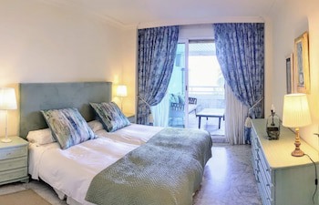 Coral Beach Aparthotel