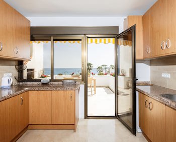 Coral Beach Aparthotel