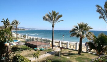 Coral Beach Aparthotel