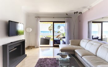 Coral Beach Aparthotel