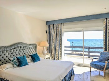 Coral Beach Aparthotel