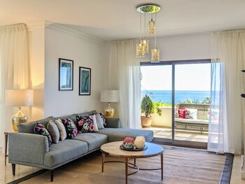 Coral Beach Aparthotel