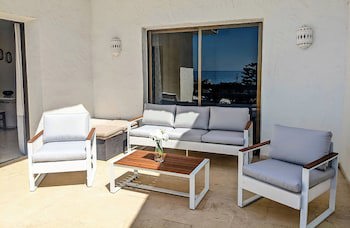 Coral Beach Aparthotel