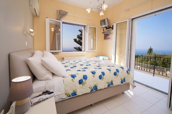 Studios Vrionis Panoramic Sunset