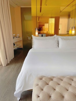 Bog Hotel