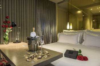 Bog Hotel