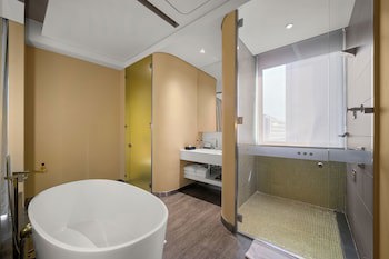 Bog Hotel