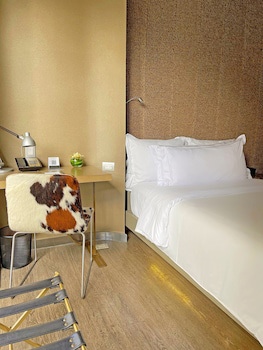 Bog Hotel