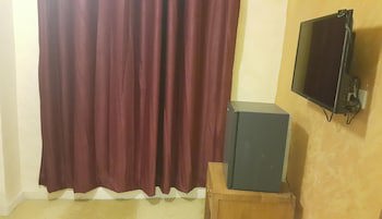 Al-Houriat Hotel