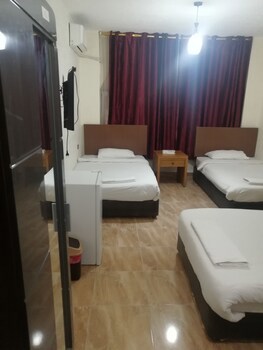Al-Houriat Hotel
