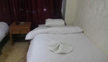 Al-Houriat Hotel