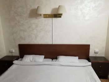 Al-Houriat Hotel