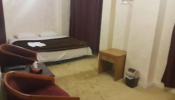 Al-Houriat Hotel