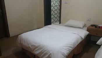 Al-Houriat Hotel