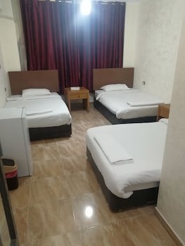 Al-Houriat Hotel