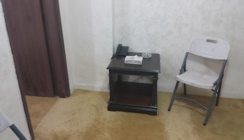 Al-Houriat Hotel