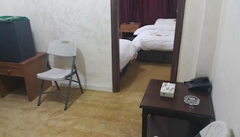 Al-Houriat Hotel