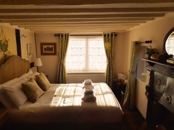 Thatched Cottage Hotel