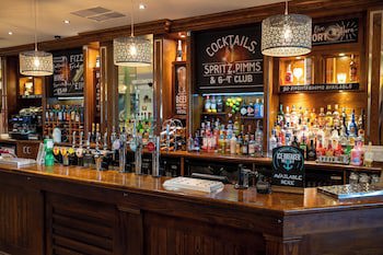 The Wellington Hotel By Greene King Inns