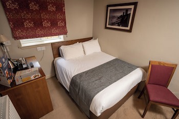 The Wellington Hotel By Greene King Inns