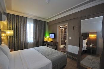 Grand Atakum Hotel