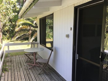 Colonial House Motel