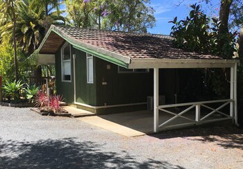 Colonial House Motel