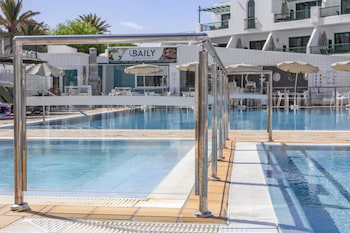 Club Del Carmen