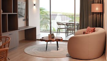 Dolphin Suites & Wellness Curacao