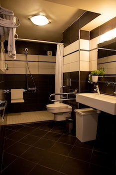 Dolphin Suites & Wellness Curacao