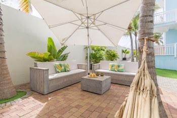 Dolphin Suites & Wellness Curacao