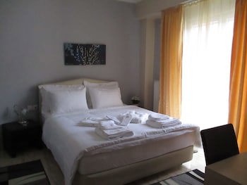 Kyknos De Luxe Hotel