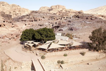 Petra Guest House